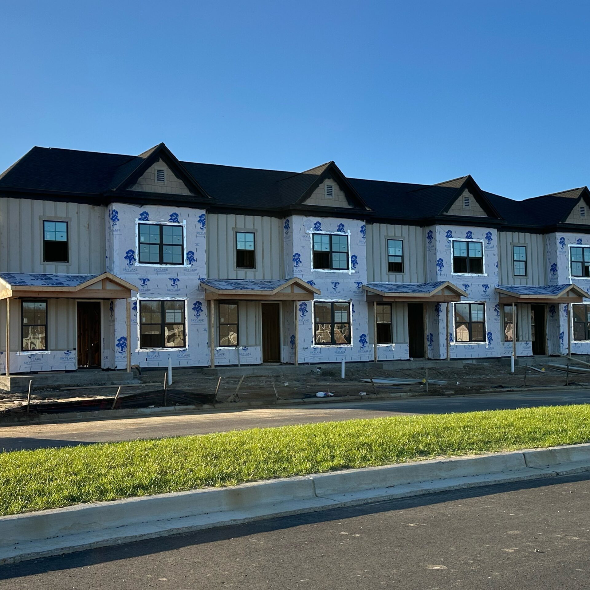 Onward Point at Delta Landing Hernando Construction